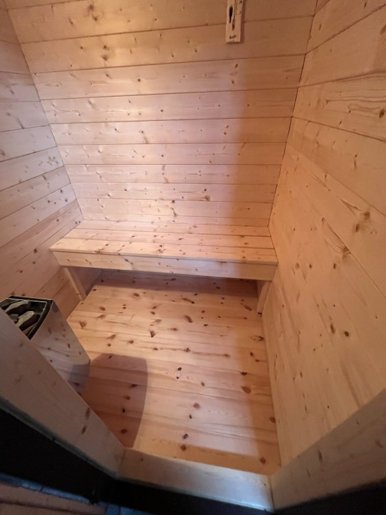 Sauna 3.jpg