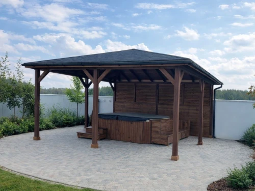 Altana wolnostojąca Zwierki 1.webp